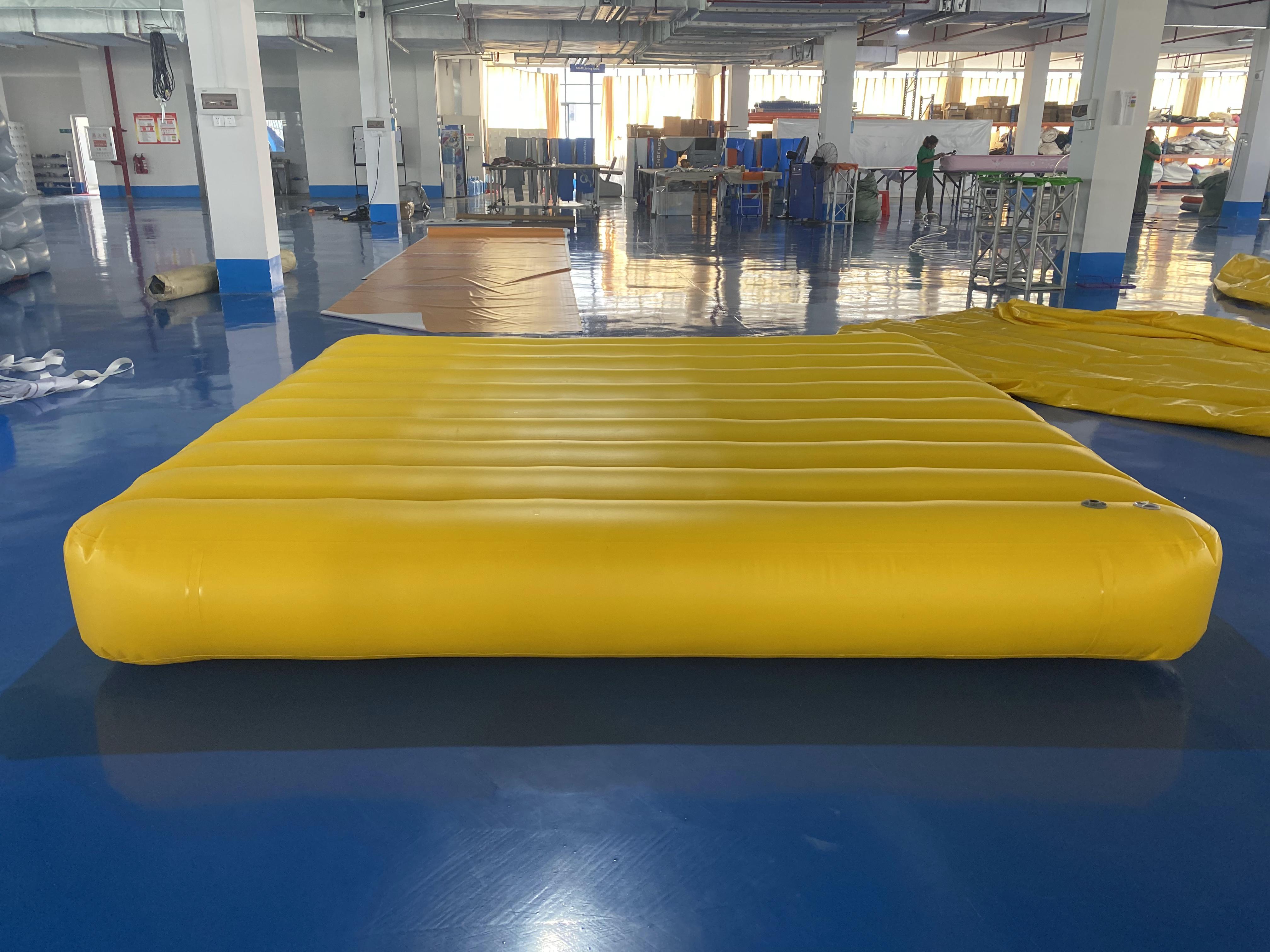 Balance Beam Outdoor - New Design Customized Outdoor Inflatable Jump