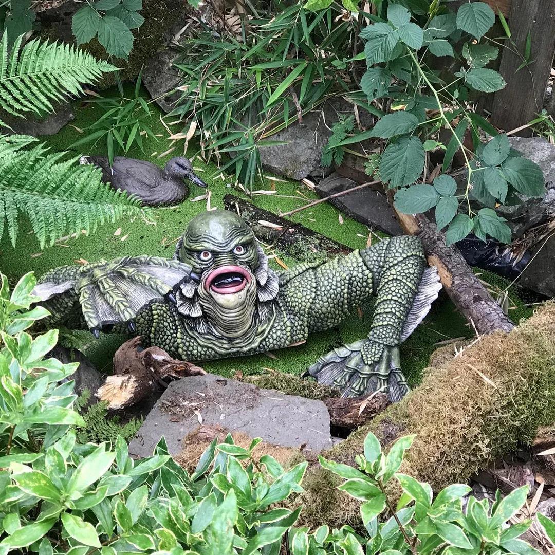 Creature from the Black Lagoon - Kids Outdoor Furniture recensione e prezzo